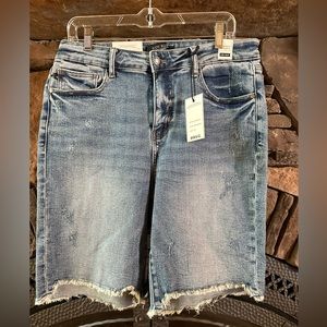 Judy Blue Denim Bermuda Shorts. 1XL